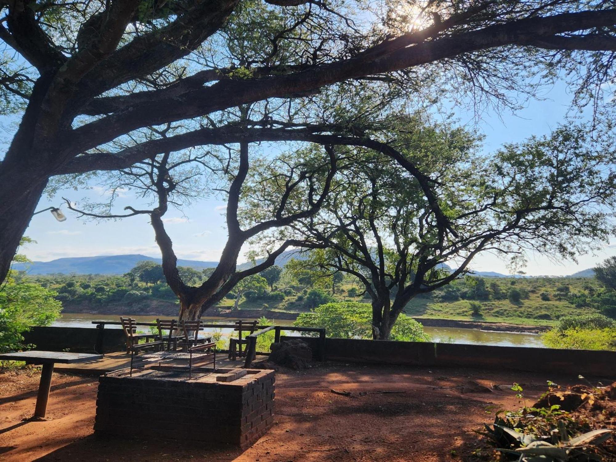 River Cottage Lodge Malalane Esterno foto